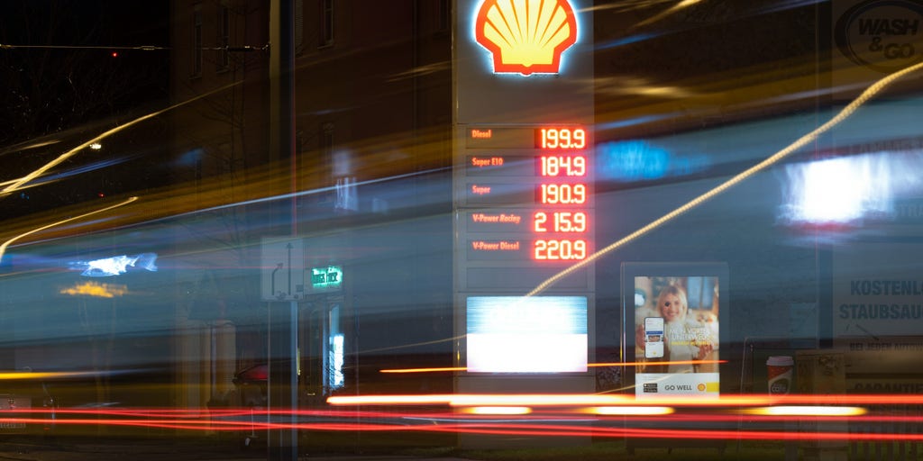 Shell posts highest profits in company history as oil, gas prices remain  high following Ukraine invasion