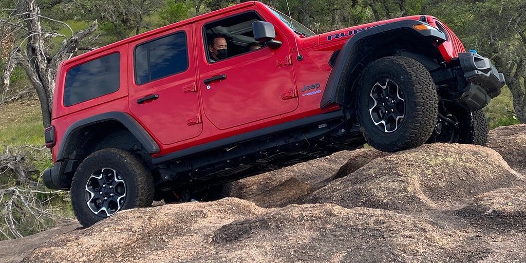 Jeep issues recall and stop-sale order on 63K hybrid Wrangler SUVs for power loss - Vimarsana News