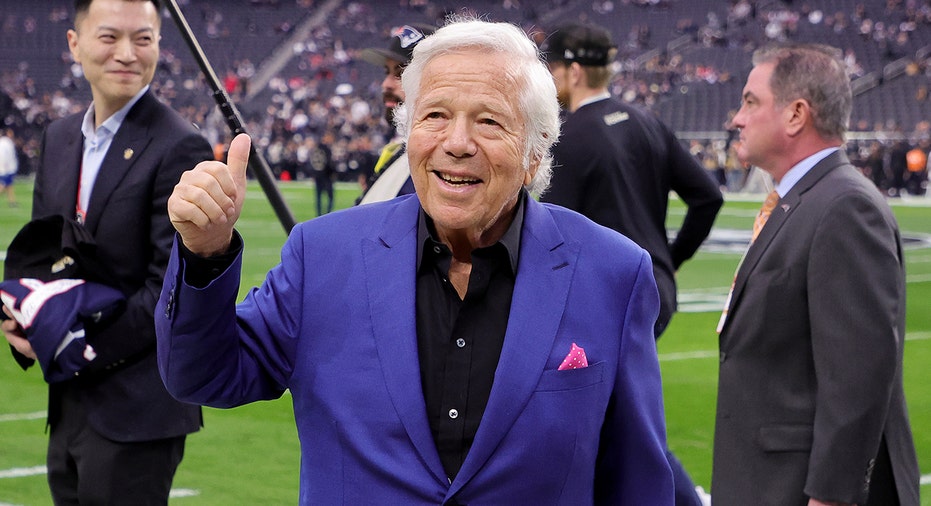 Robert Kraft with his thumb up