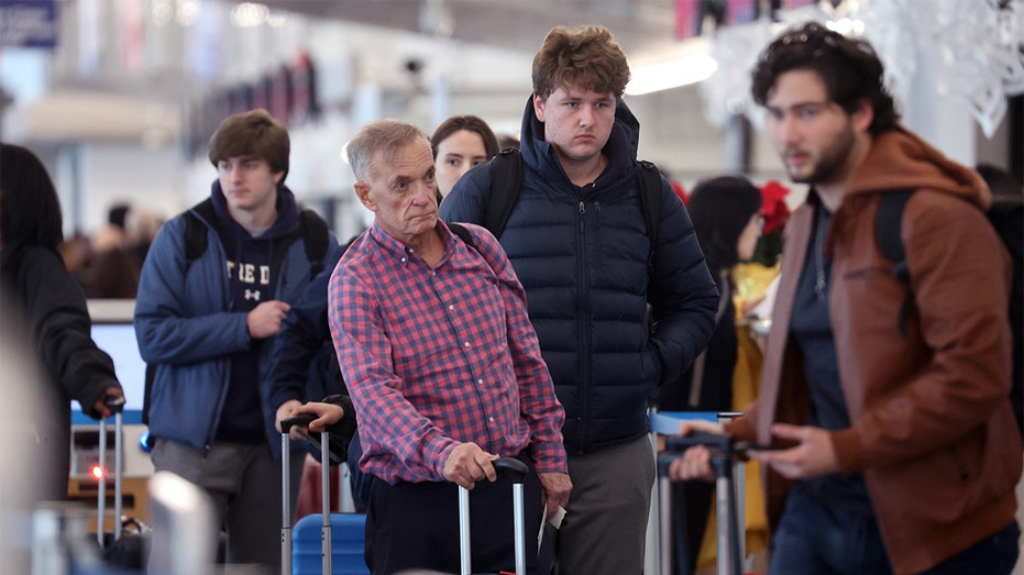 Chicago O'Hare Airport passengers have arrived for the flight