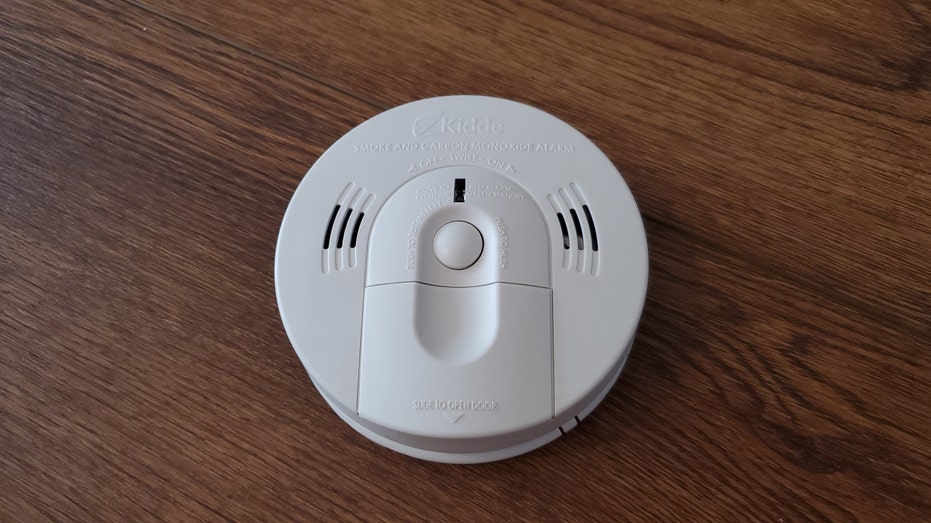 Airbnb under fire for suspected carbon monoxide deaths, face wrongful death lawsuit