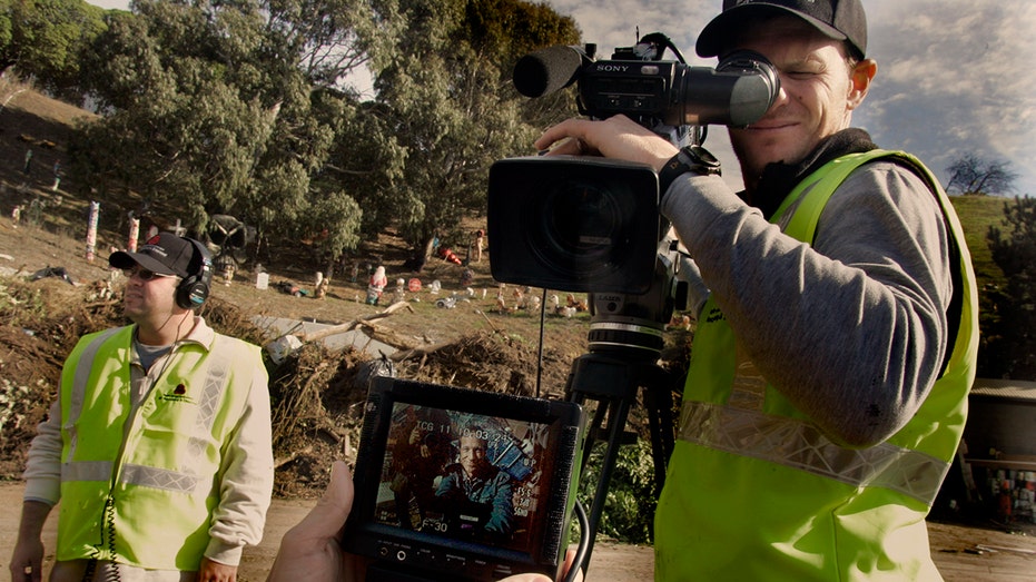 Mike Rowe filming dirty jobs