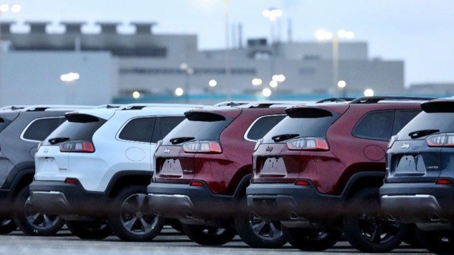 Jeep Cherokees outside the FCA Belvidere Assembly Plant