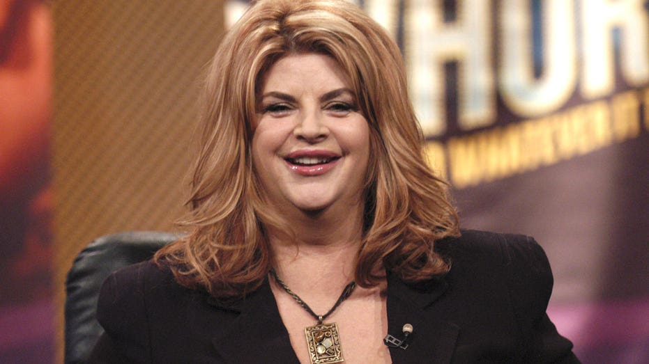 Kirstie Alley smiling