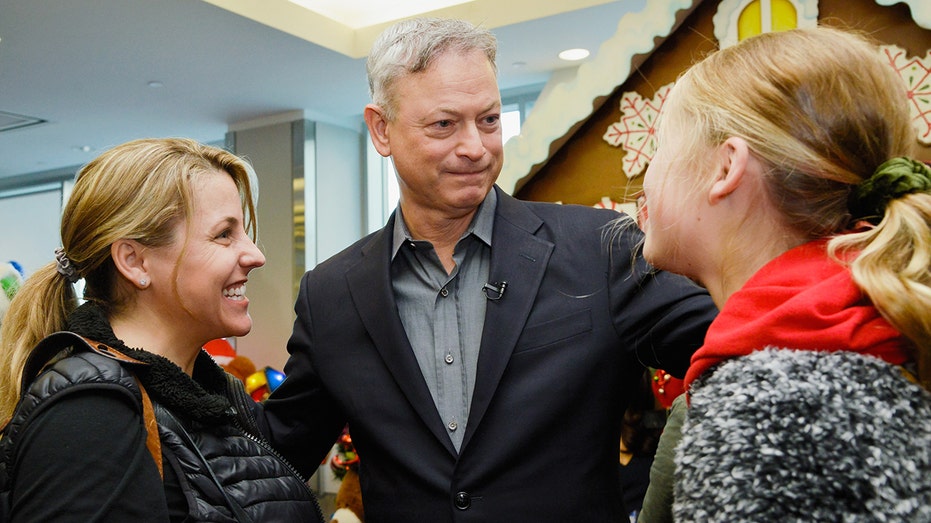 Gary Sinise at charity event