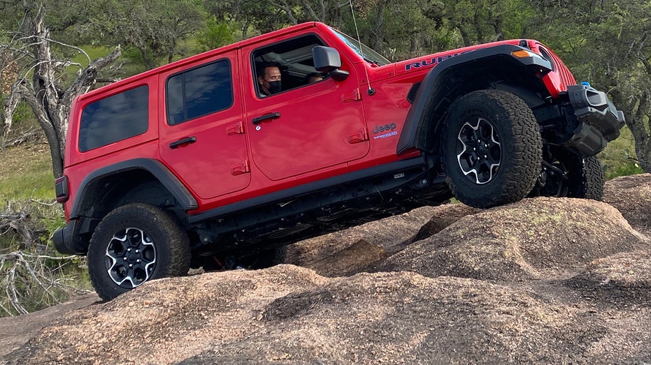 jeep red