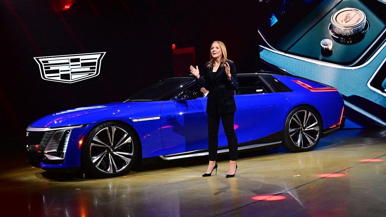 Mary barra electric clearance vehicles