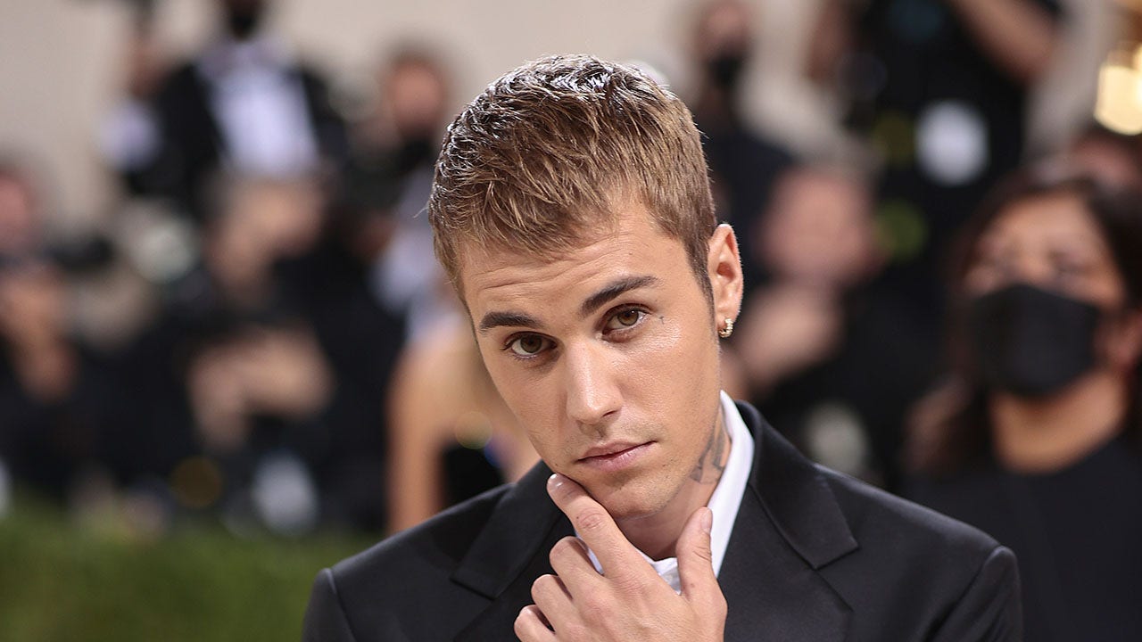 Justin Bieber menjual hak musik seharga $200 juta