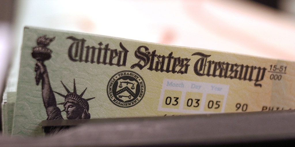 Retirees feeling the impact as Social Security checks fell short last year: report - Vimarsana News