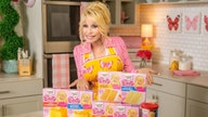 Dolly Parton adds new baking mixes to Duncan Hines lineup