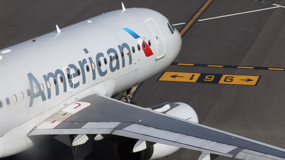 An American Airlines jet 