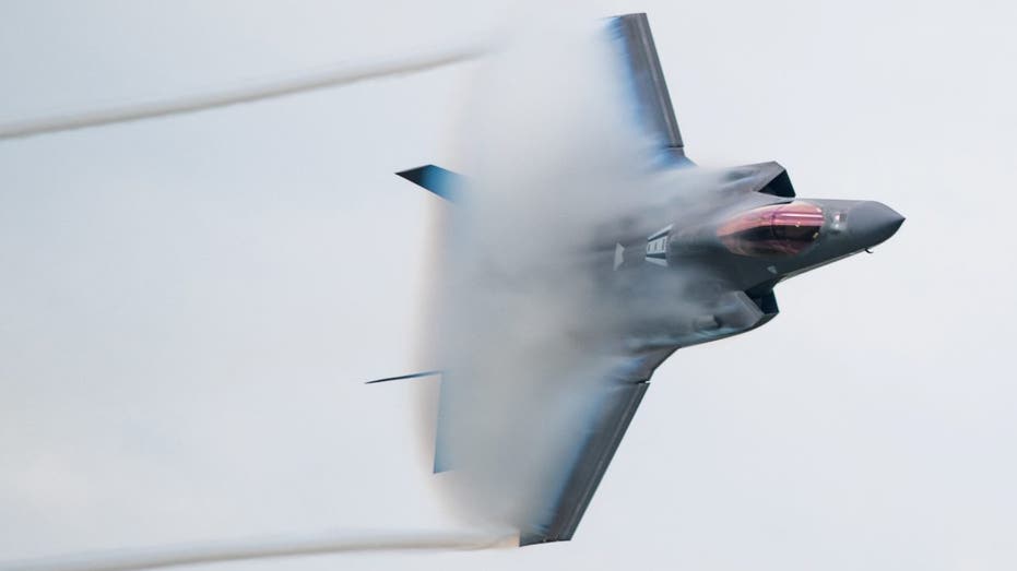 F-35 performing aerobatics