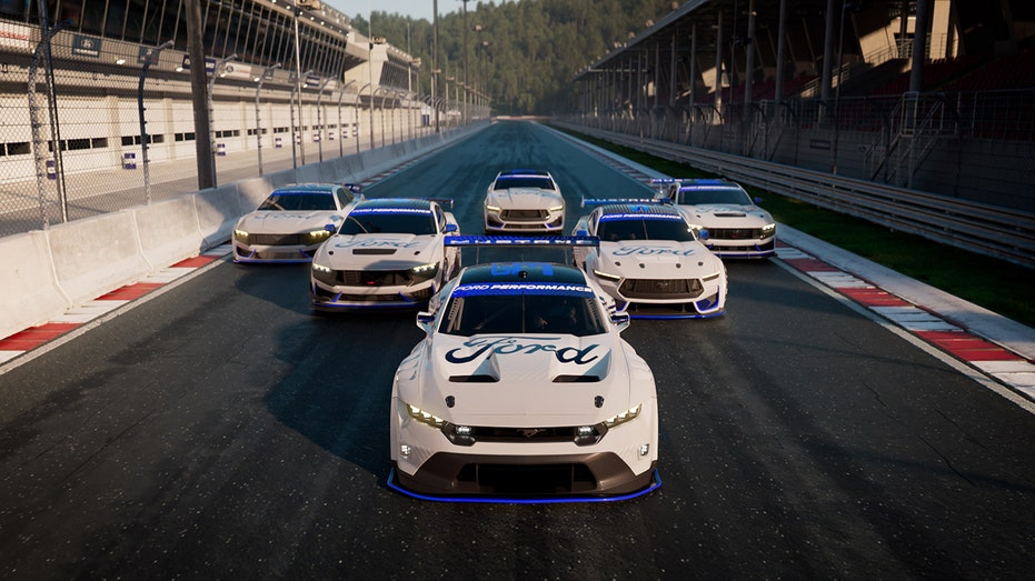 ford mustang race cars