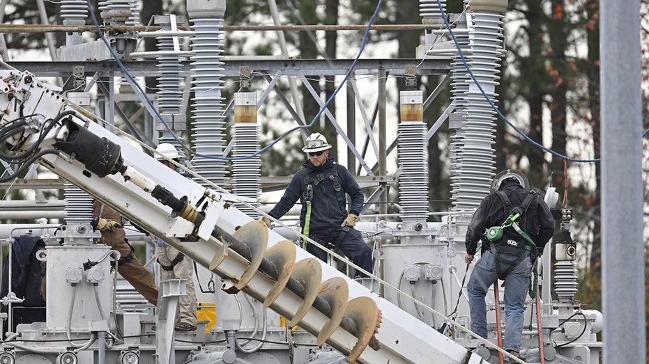Personnel power stations