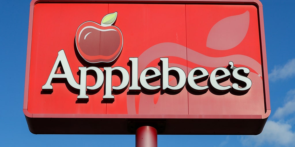 NJ Applebee's locations offer free kids meals after local restaurant bans children under 10 - Vimarsana News
