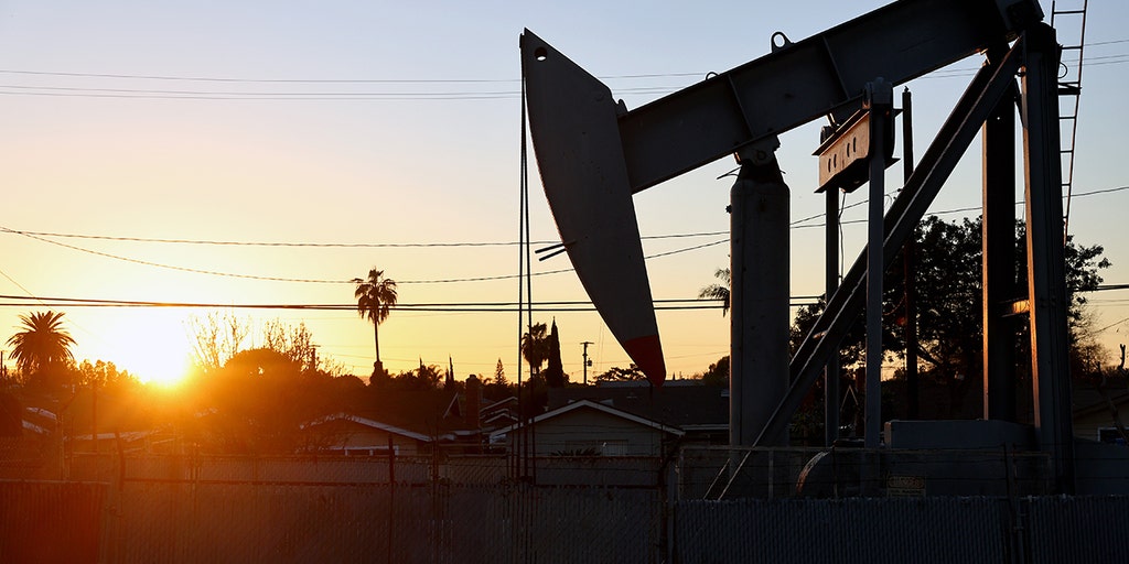 Energy expert sounds alarm over California power grid: 'Stressed to the limit' - Vimarsana News