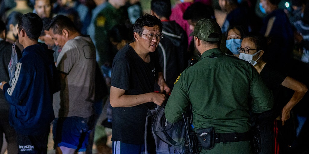 Border sources to Maria Bartiromo: Dozens of Chinese nationals allowed to cross into US every day - Vimarsana News