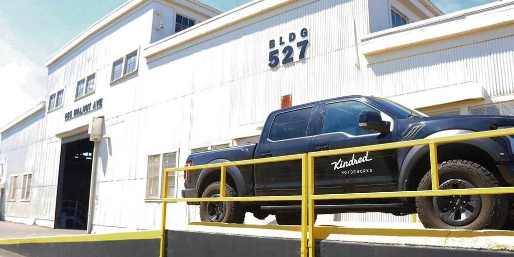 Robert Downey Jr.-backed classic car company moving into old California Navy shipyard - Vimarsana News