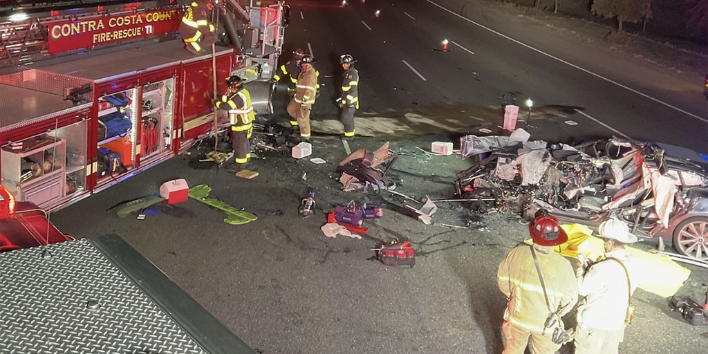 Feds seeking information from Tesla on crash into fire truck that left driver dead - Vimarsana News