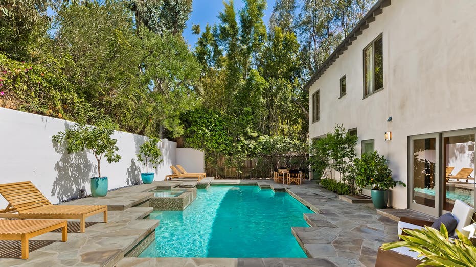 Bob Saget's house's pool