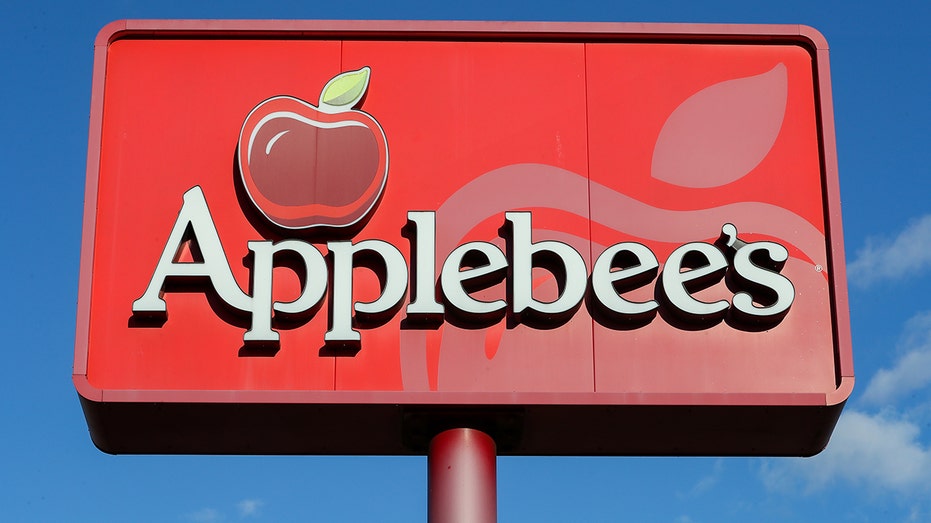 Applebee's sign