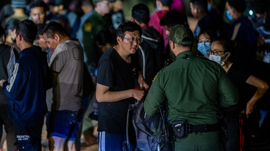 Chinese migrants at southern border