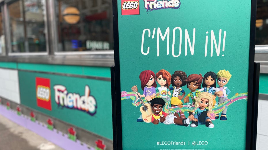 LEGO Friendship Diner