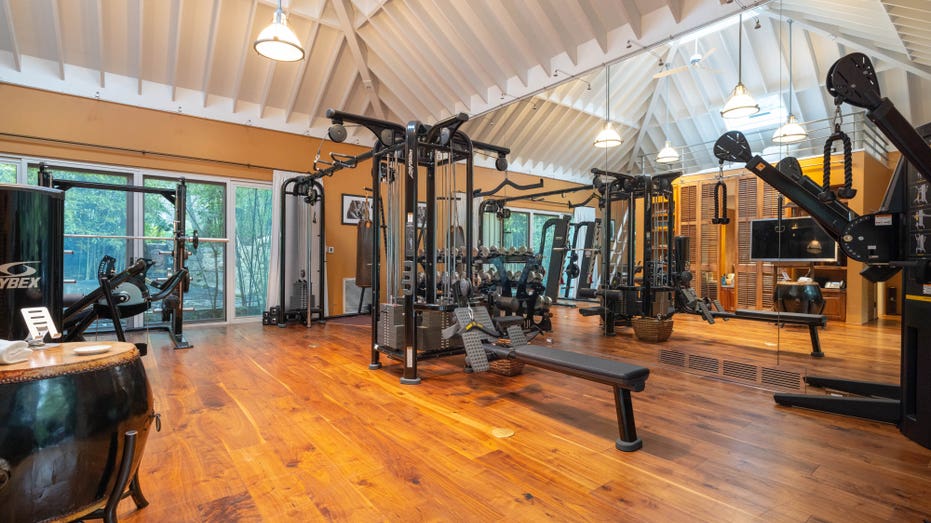 Jennifer Lopez's Bel Air home includes gym