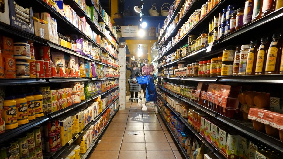 New York City supermarket shoppers