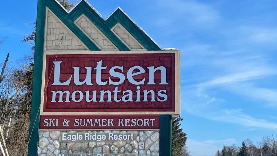 lutsen mountains sign