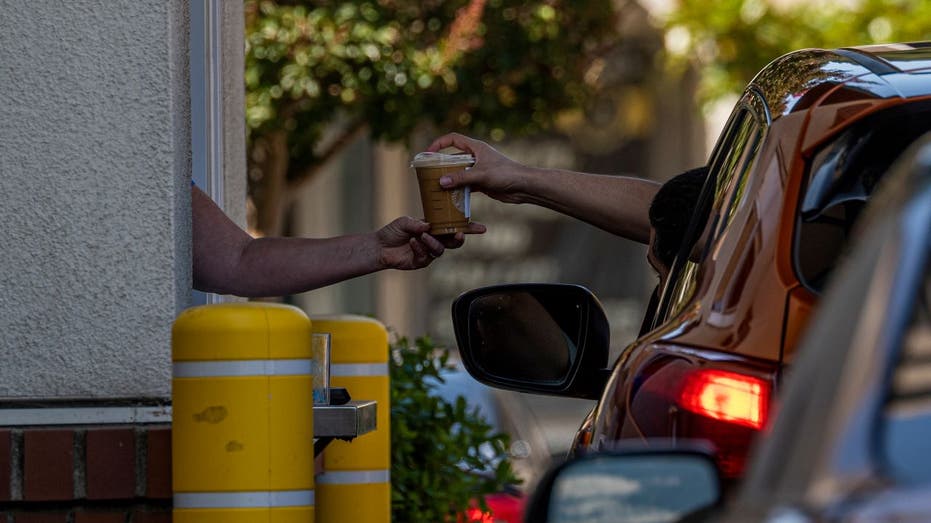 Drive thru Starbucks