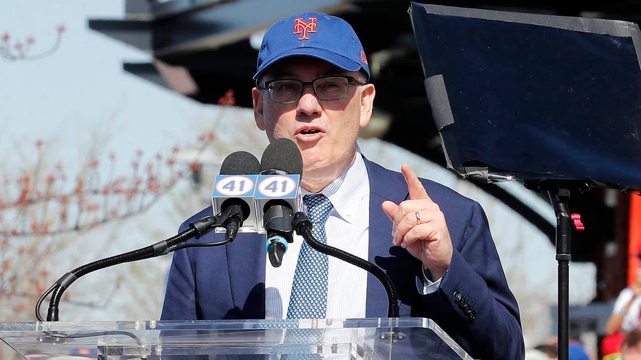 Mets' Steve Cohen: 'Probably will' surpass payroll threshold