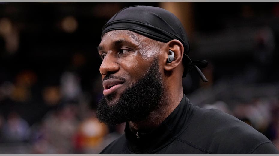 LeBron James warming up