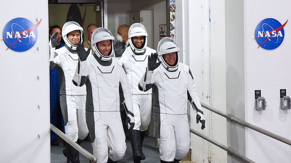 Crew-6 locomotion connected level successful Cape Canaveral Florida