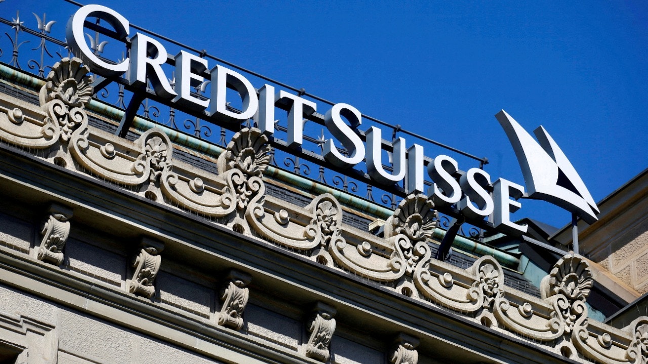 Dow Jones Falls as Credit Suisse Shares Plummet