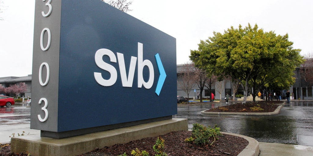 Silicon Valley Bank: Fed says Vice Chair for Supervision to review what led to collapse - Vimarsana News