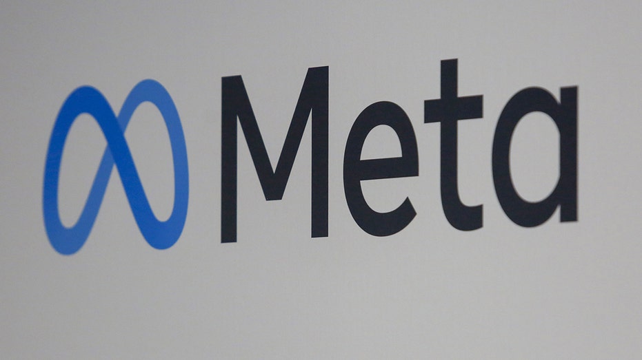 Meta logo