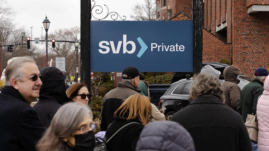 Customers outside Silicon Valley Bank