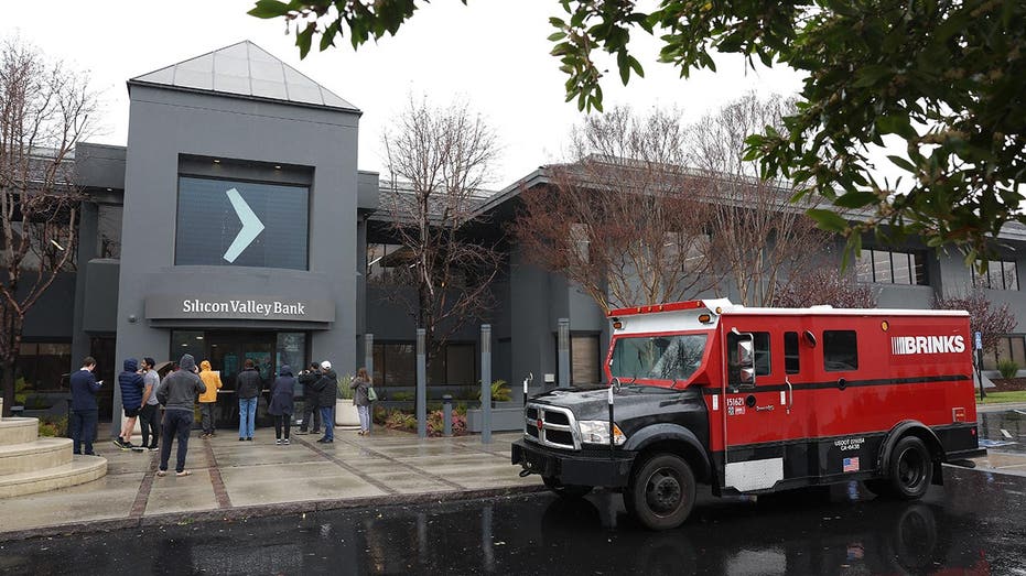 Brinks truck at SVB location