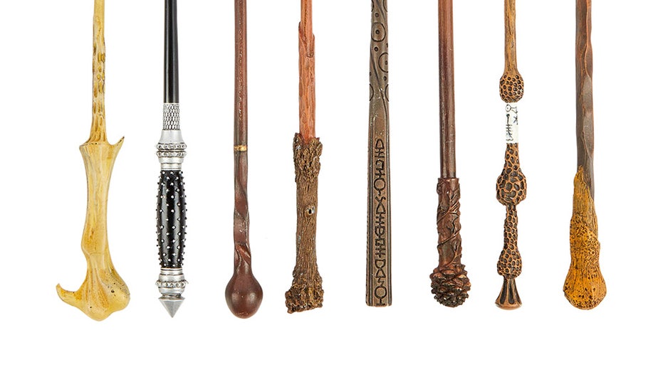 Harry Potter Wands The Largest Known Collection To Hit The Auction   JuliensAuctions HarryPotterWands 