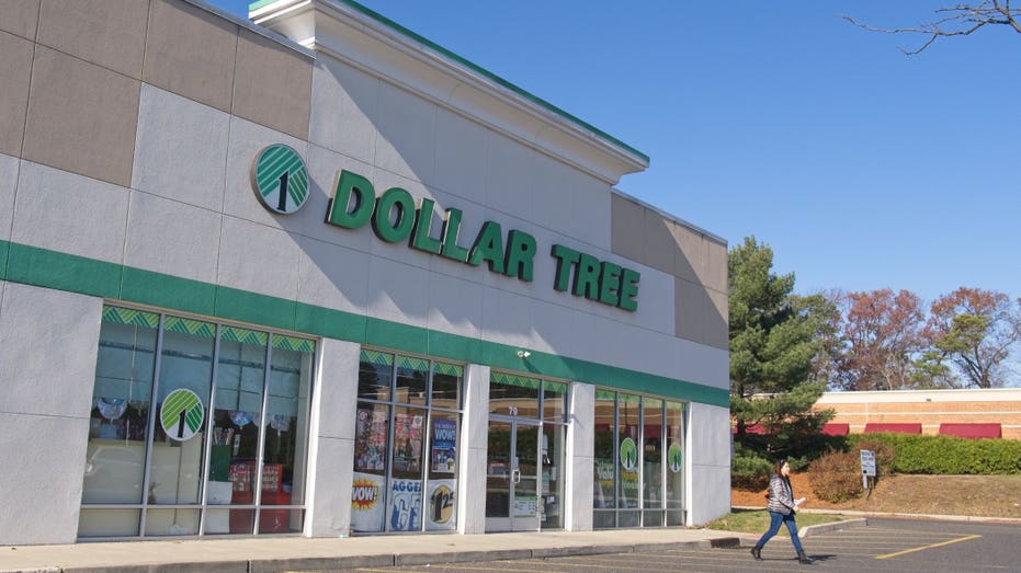 Dollar Tree store exterior