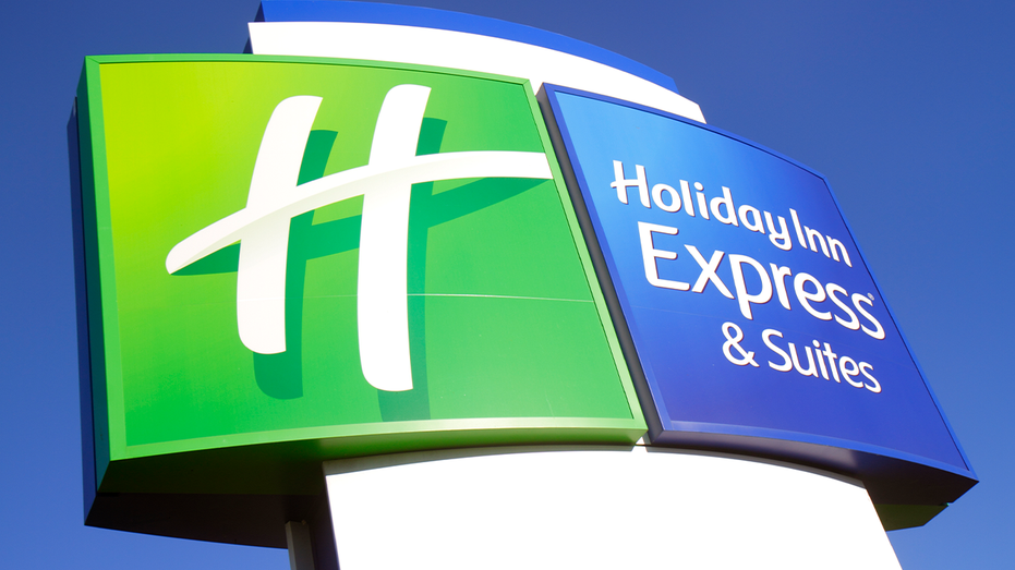 Holiday Inn sign