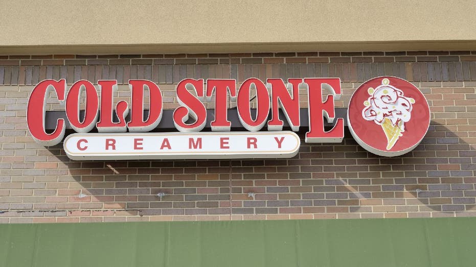 Close up view of Cold Stone Creamery sign