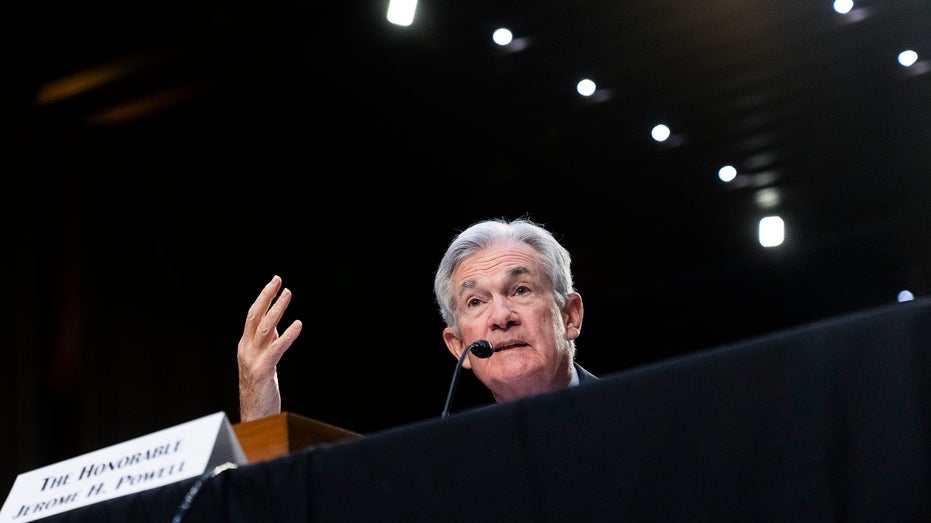 Jerome Powell appears before Congress