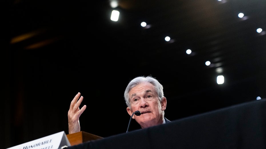 Jerome Powell appears before Congress