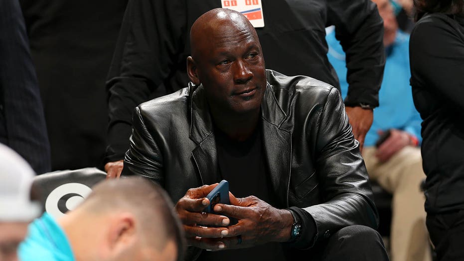 Michael jordan shares in hot sale nike