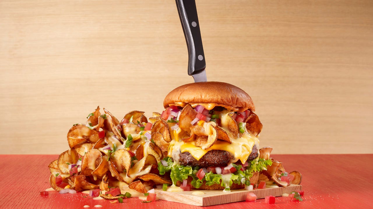 America restaurant FRIDAYS バスケットボール TGI Fridays adds new 'Big AF Burgers' to menu | Fox Business