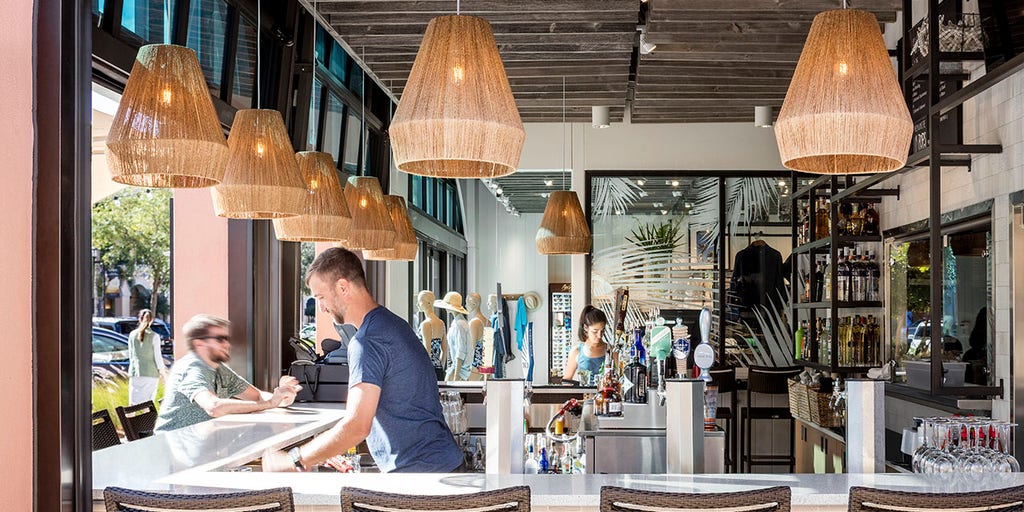 Tommy Bahama restaurants helping to fuel brand's business - Vimarsana News