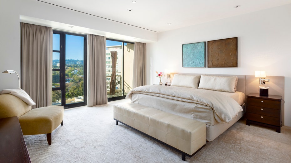 Master bedroom Carol Burnett