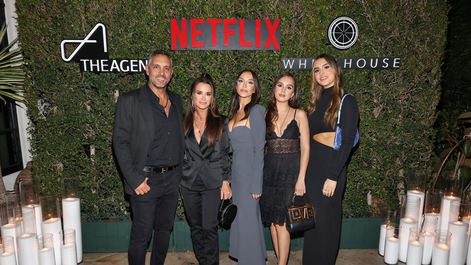 Mauricio Umansky, Kyle Richards, Farrah Brittany, Alexia Umansky and Sophia Umansky